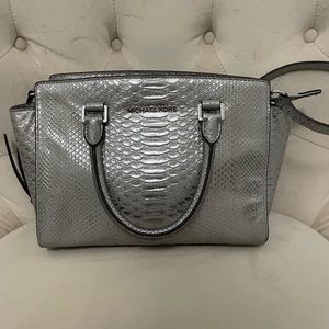 Michael Kors silver tote